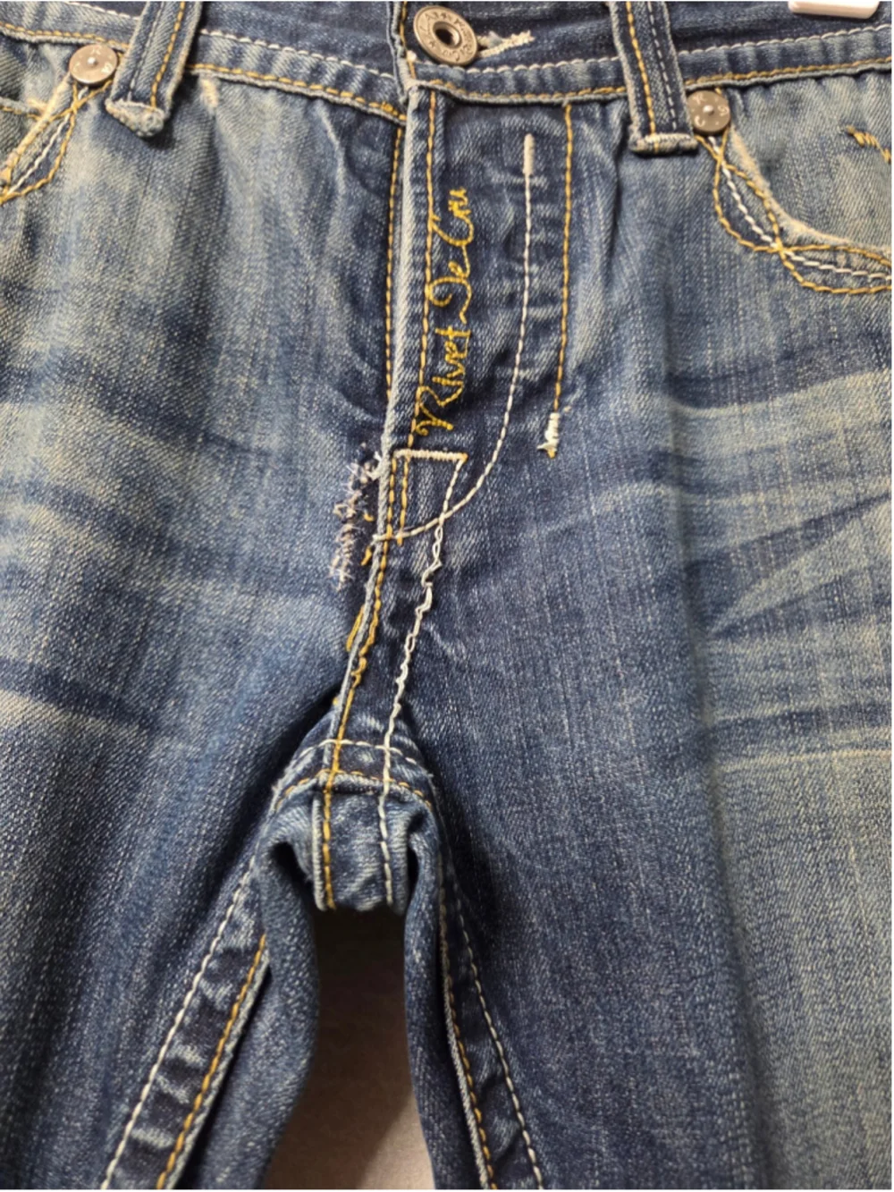 Rivet De Cru Jean Shorts Size 32 Blue White Distressed Raw Hem
